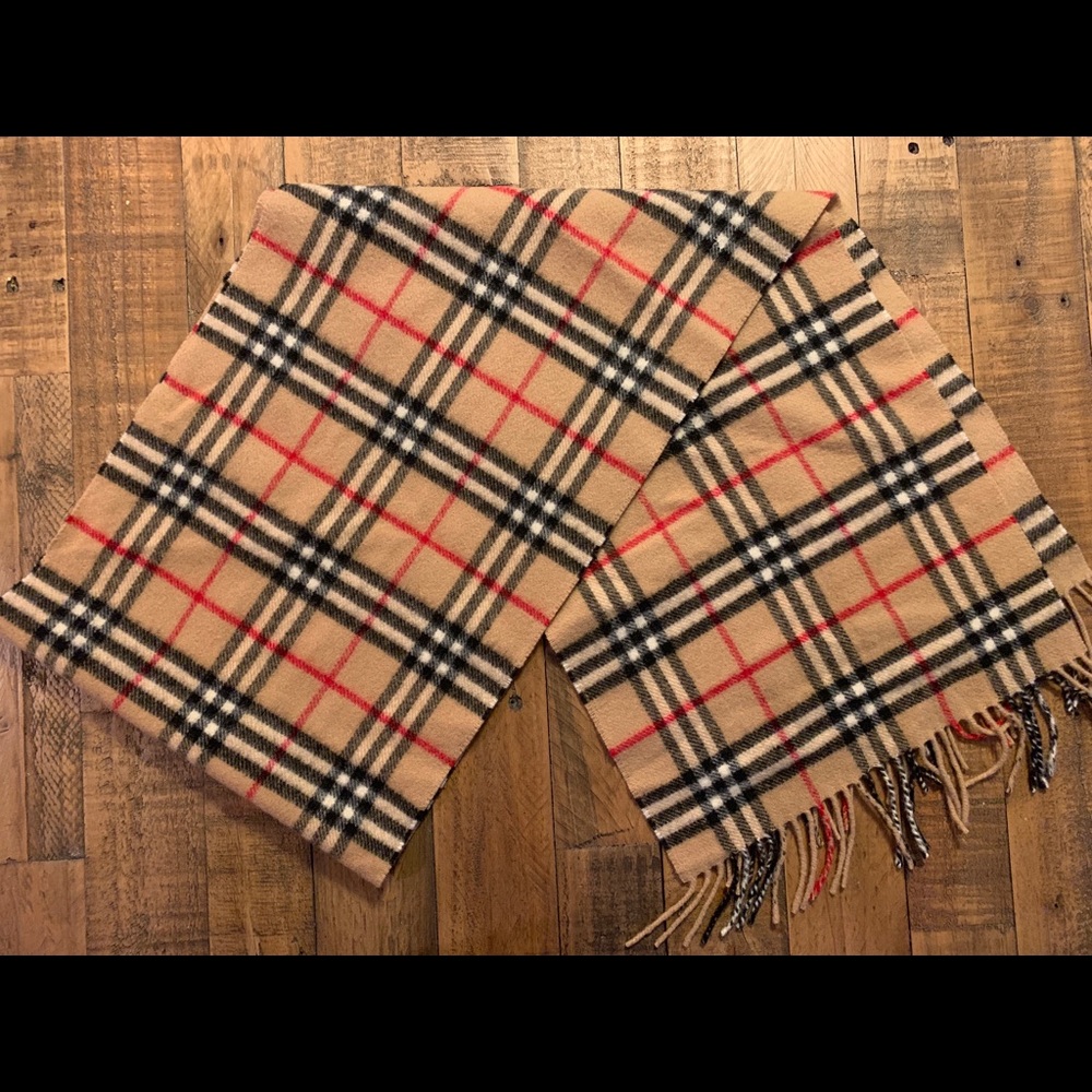 Authentic Burberry Classic Lambswool Scarf